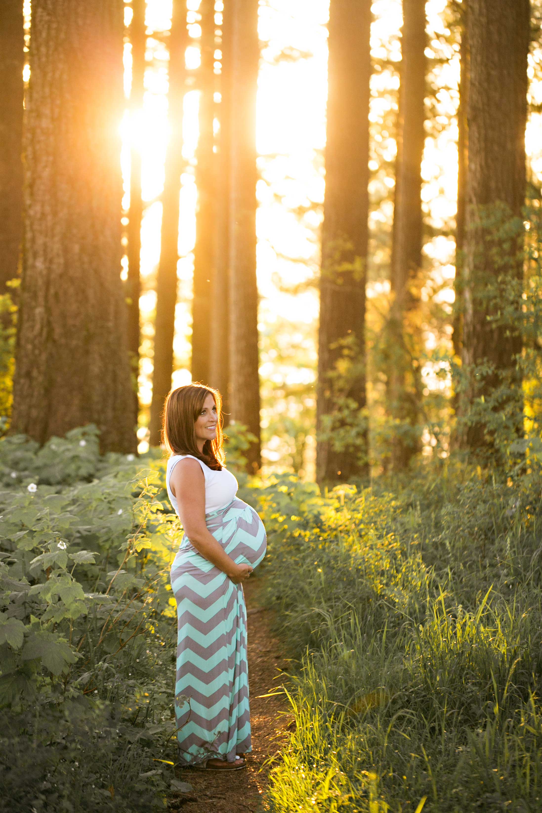 sunset-forest-tall-grass-maternity-pregnant-portland-oregon